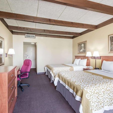 Days Inn By Wyndham Niles Esterno foto